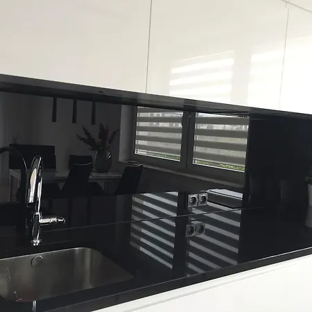 Apartament Royal Avenue Apartment *